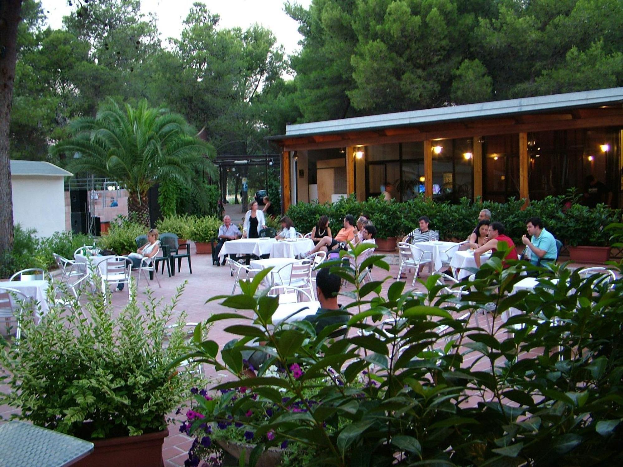 Riva Dei Greci Camping Village Metaponto Rom bilde